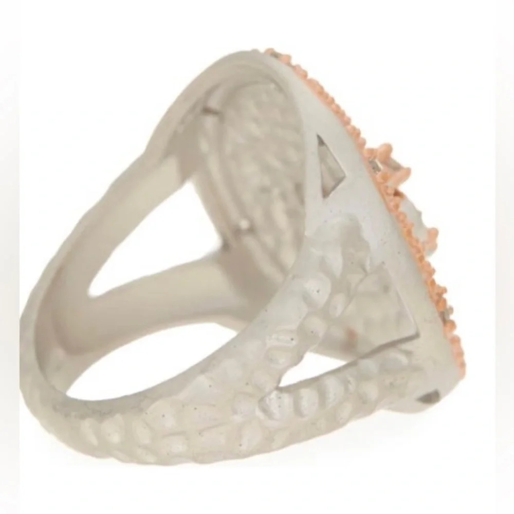 Freida Rothman Clover Shield ring - Picture 5 of 9